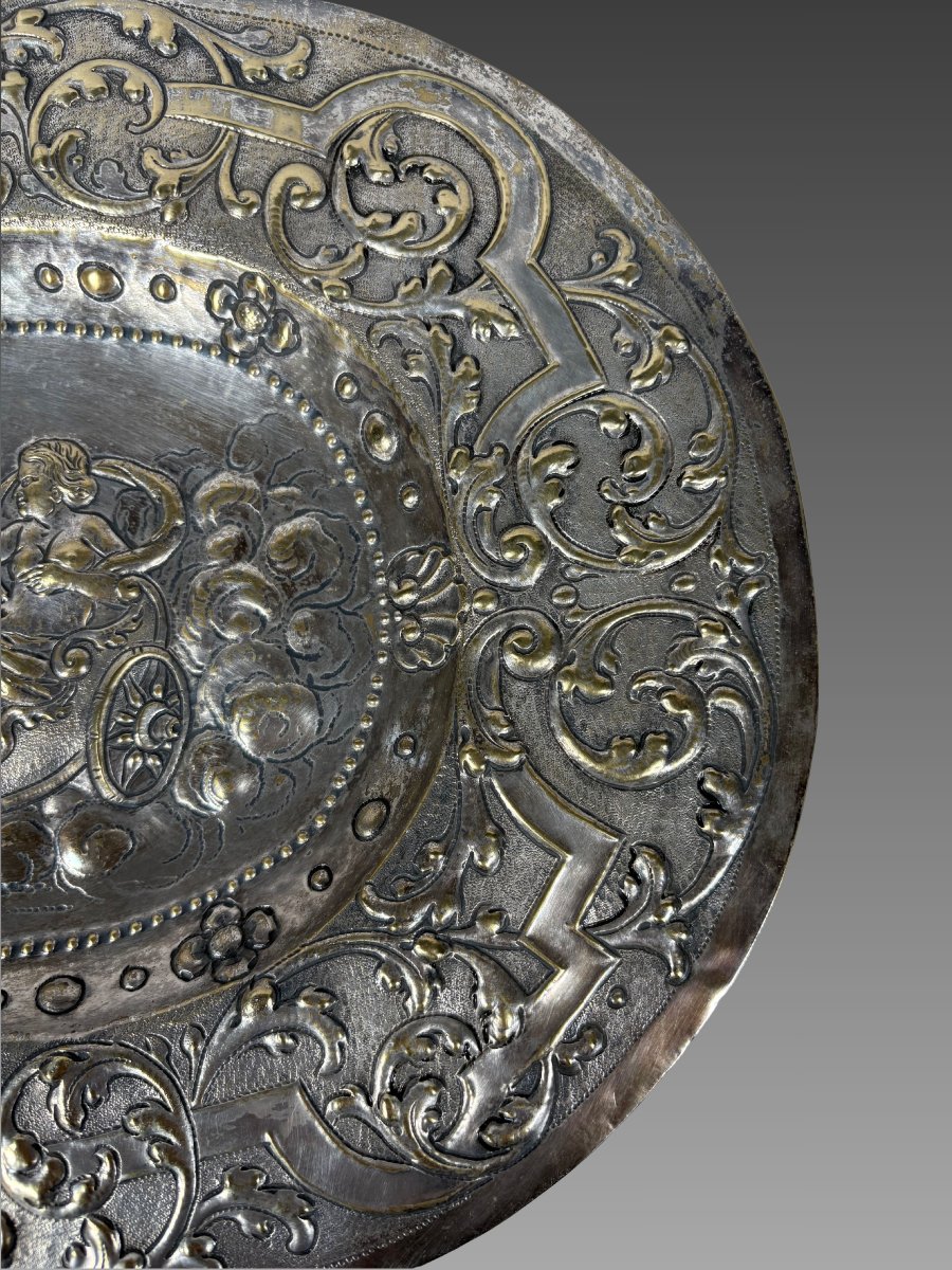17th-century Silver-plated Bronze Offering Dish: Venus's Chariot Drawn By Cupid-photo-3