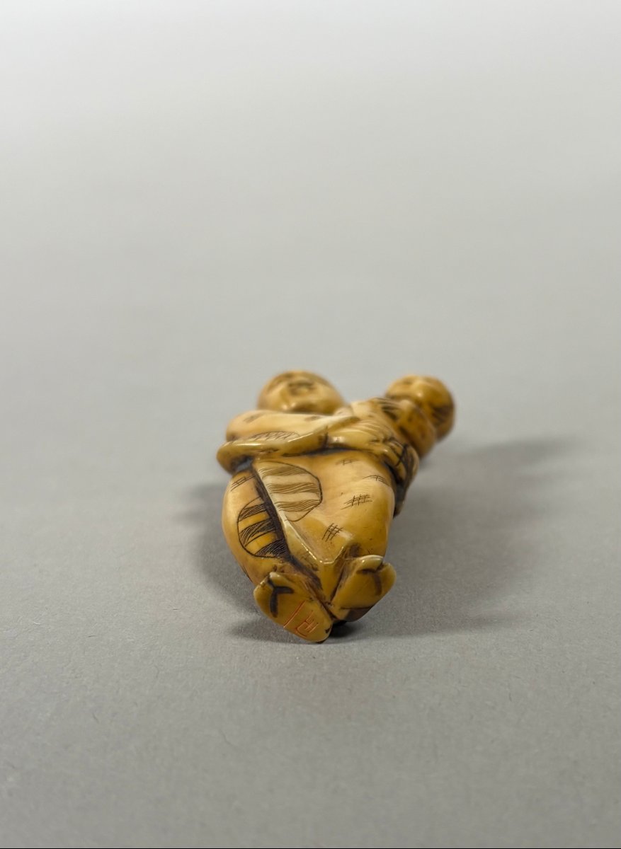 Netsuke en ivoire Japon Ere Meiji XIXème siècles-photo-1