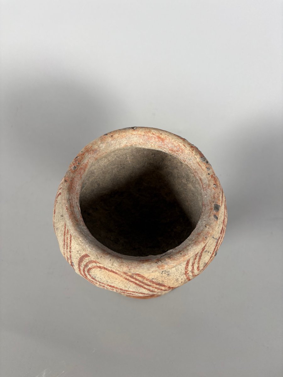 Terracotta Vases From Ban Chiang, Thailand: Archaeology, 1000 Bc-photo-1