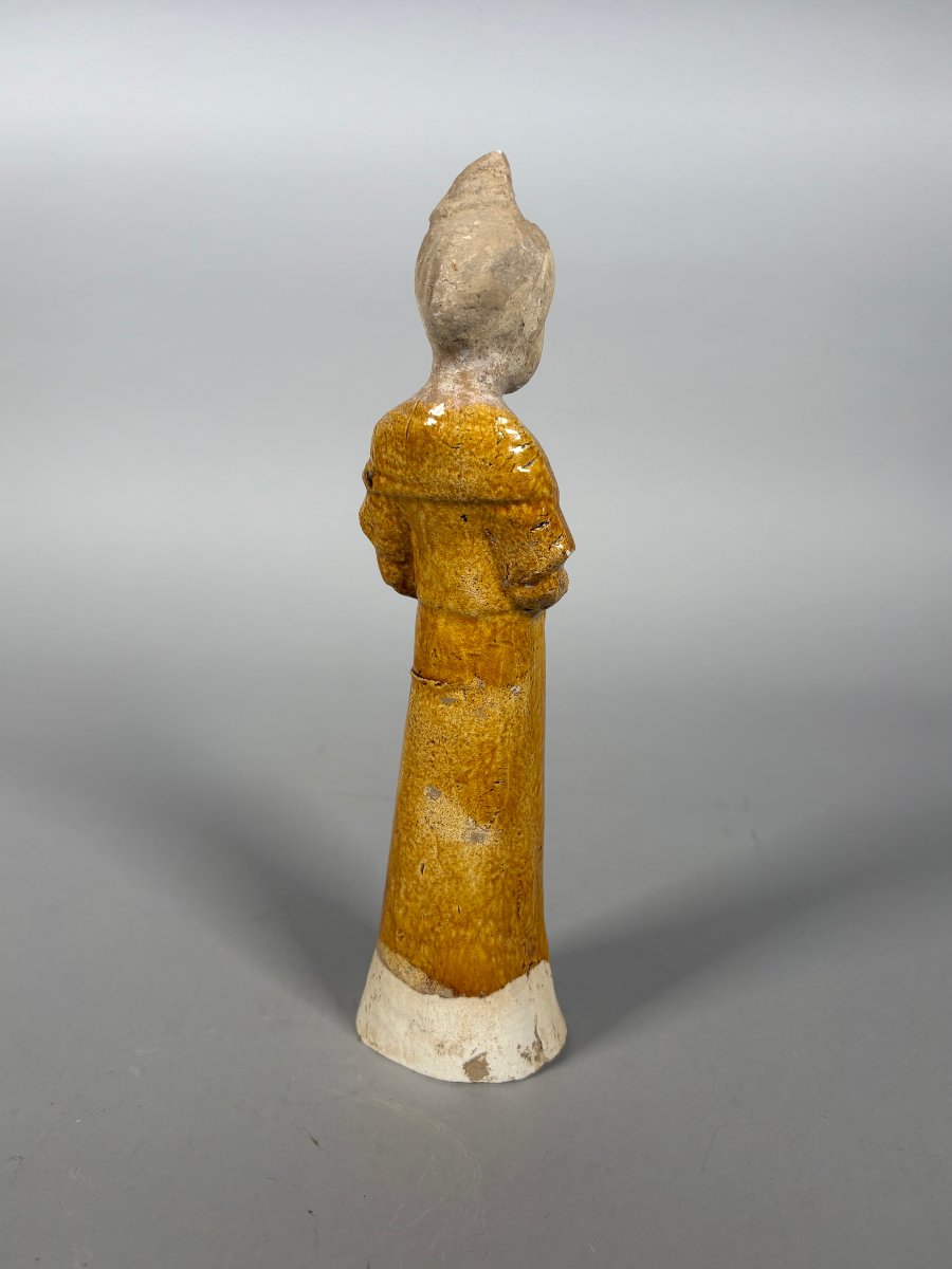 Sculpture d'une dame de cour Mingqi Chine Dynastie Tang (618-907)-photo-1