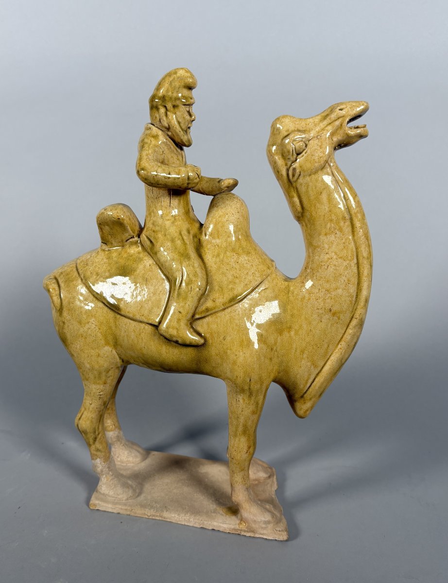 Mingqi Of A Rider On A Camel, Sui Dynasty (581–618)-photo-3