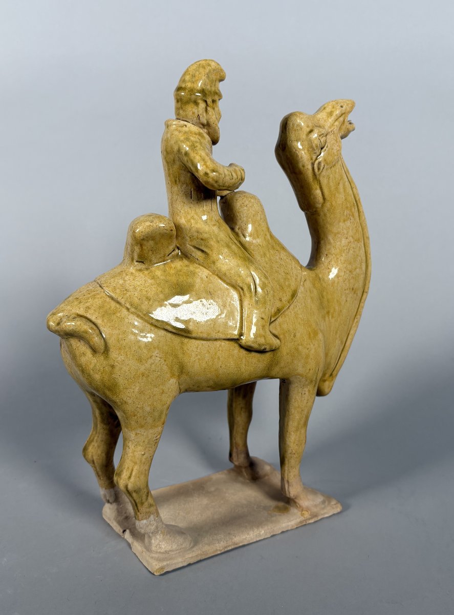 Mingqi Of A Rider On A Camel, Sui Dynasty (581–618)-photo-4