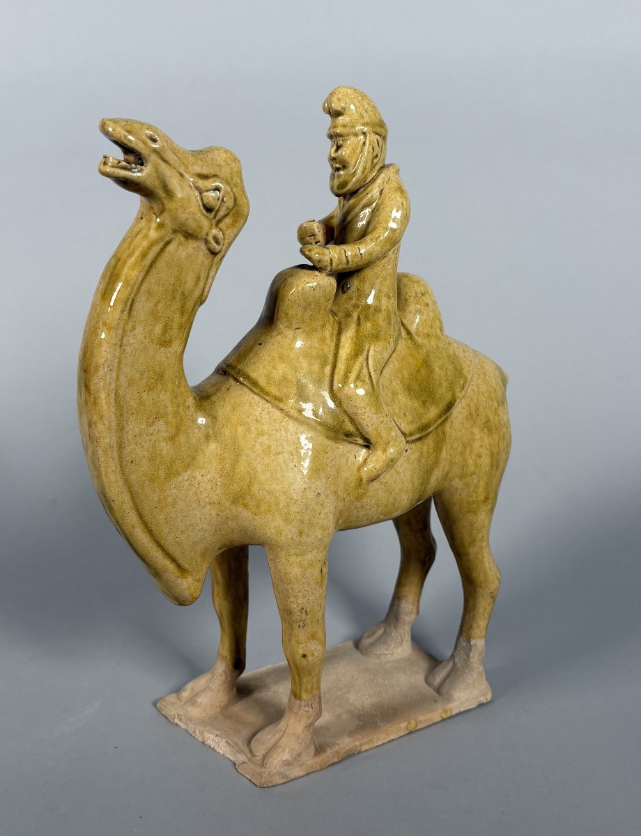 Mingqi Of A Rider On A Camel, Sui Dynasty (581–618)-photo-3