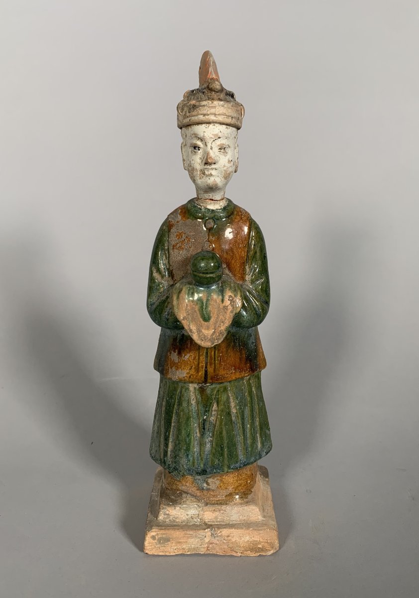 Sculpture d'un serviteur Mingqi Chine Dynastie Ming (1368-1644)