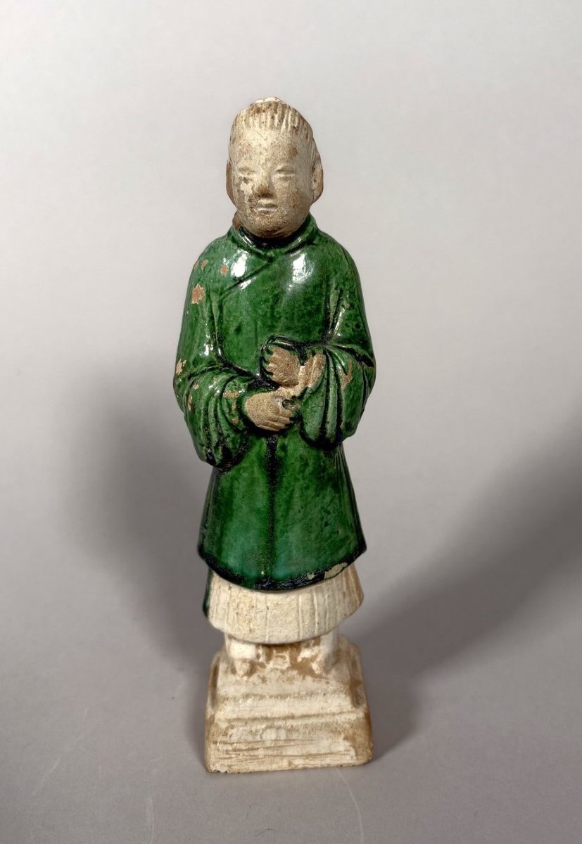 Sculpture Of A Servant, Mingqi, China, Ming Dynasty (1368–1644)