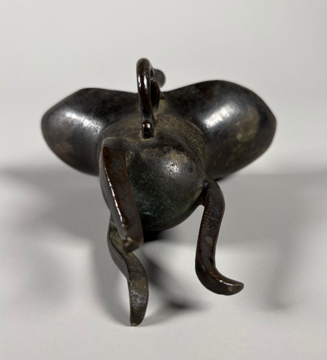 "jue" Tripod Vase, Bronze, China, Song-yuan Period  -photo-2