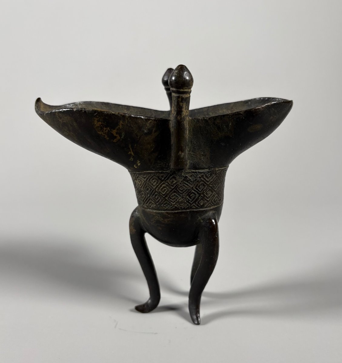 "jue" Tripod Vase, Bronze, China, Song-yuan Period  -photo-4