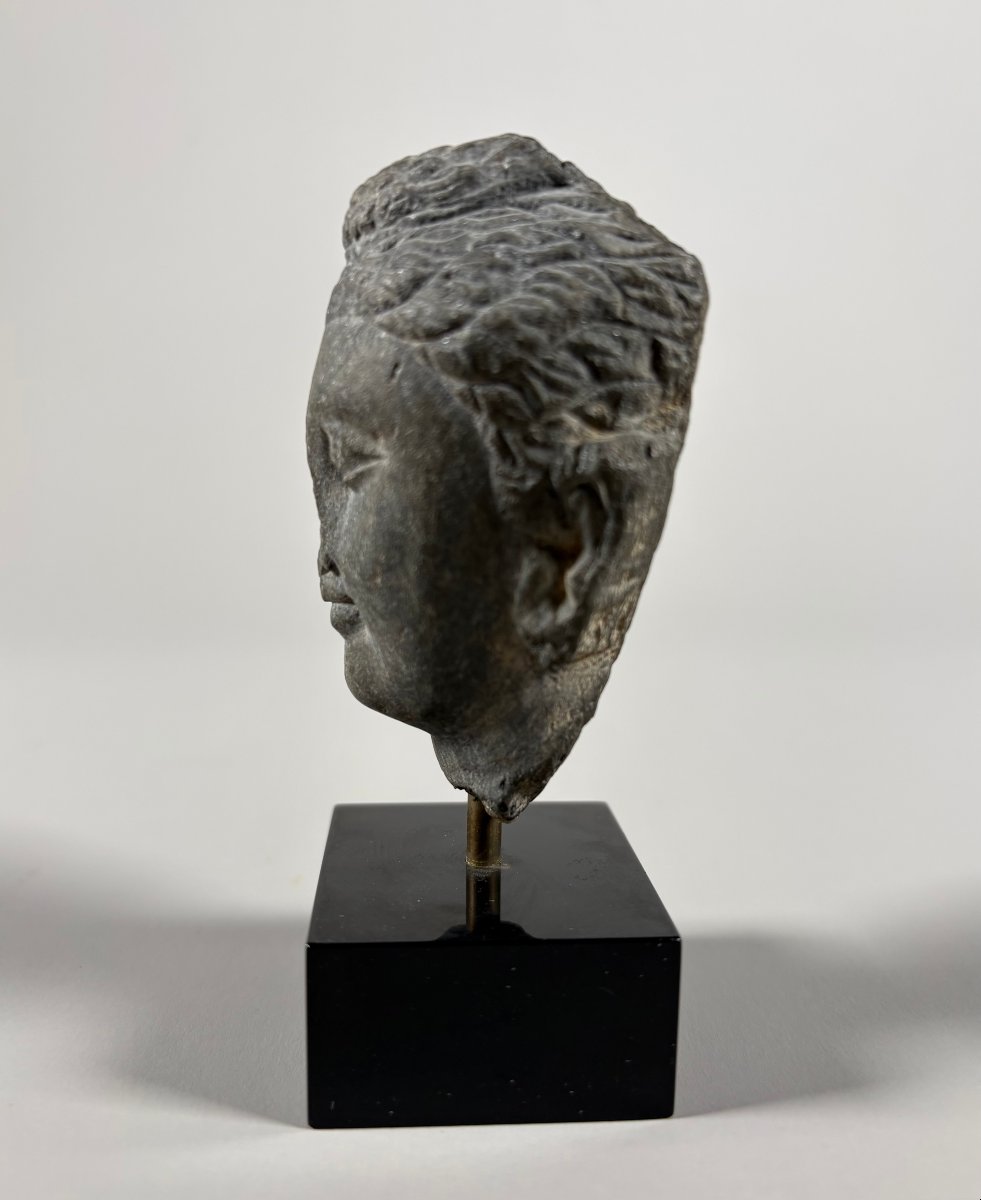 Buddha Head Sculpture In Gray Gandhara Schist, Indo-greek Kingdoms, 1st–2nd Century-photo-4