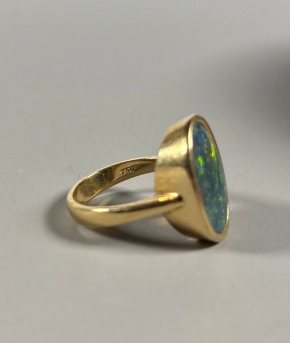 18k Yellow Gold Ring Set With A Large Dark Australian Opal-photo-4