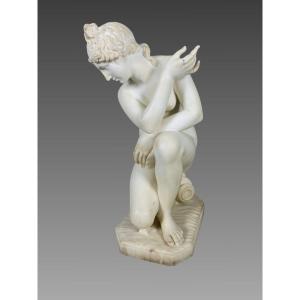 Sculpture En Marbre Blanc Début Du XIXeme Siecle De Style Néoclassique Représente Vénus Au Bai