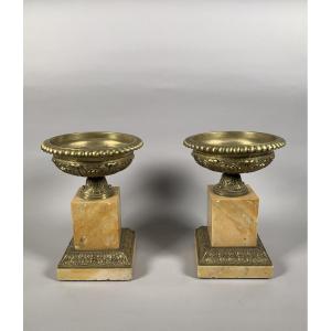 Pair Of Charles X Restoration Period Cassolettes In Bronze And Yellow Siena Marble, 19th Century 