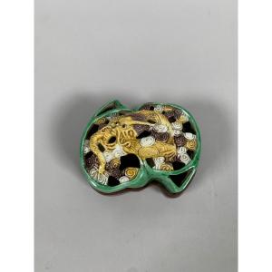 CHINE, XVIIIe SIÈCLE, PÉRIODE KANGXI (1661 - 1722)  chine sancai biscuit emaillé