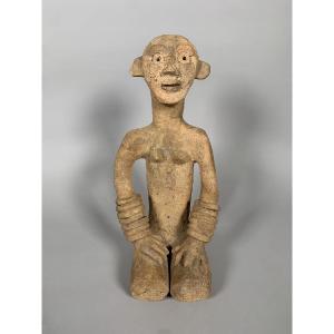 titre: Statuette Bankoni Mali XIIIe-XVe siècle Terre cuite ocre rouge Afrique art tribal
