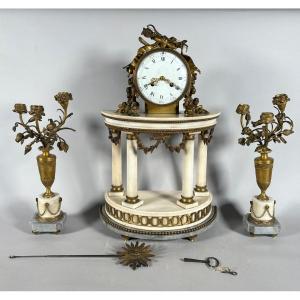 Louis XVI-style Pendulum-style Portico Mantelpiece With Floral Candelabra