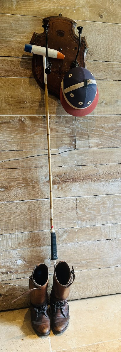 Coat Rack Of The Belgian Nobility-photo-3