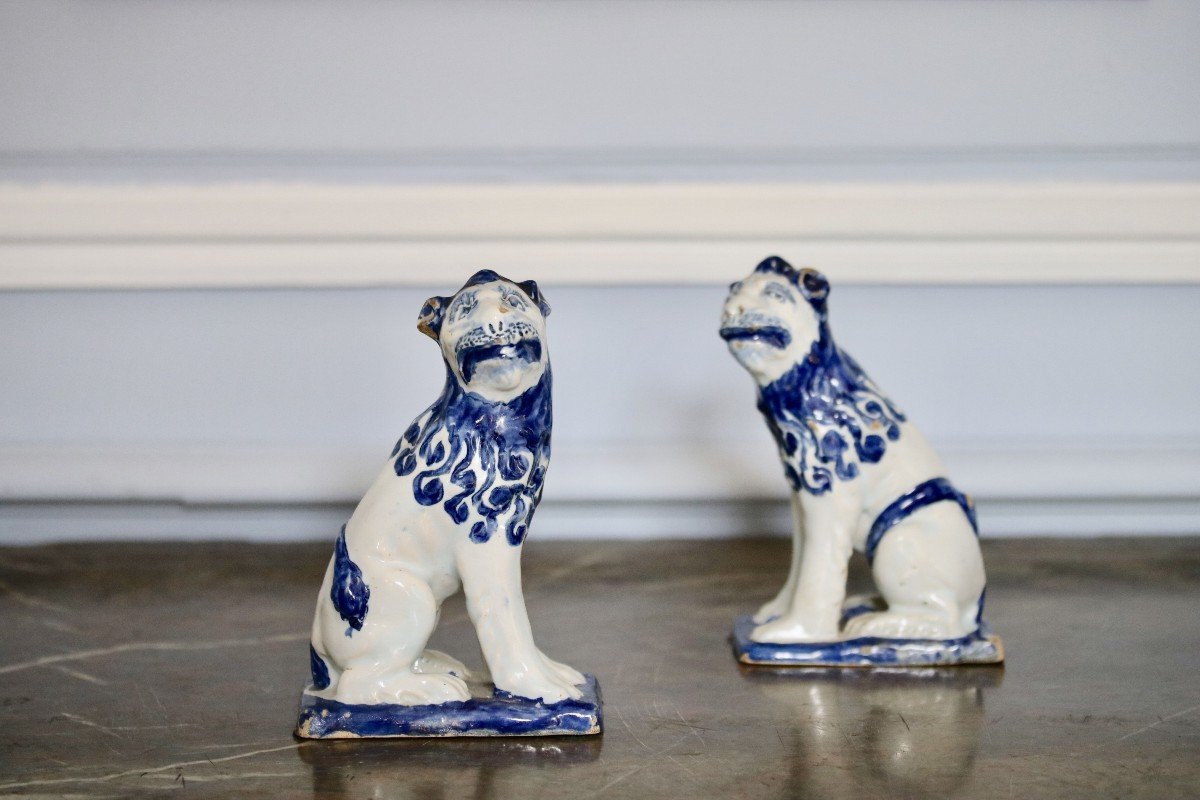 Pair Of Lions In Earthenware From Lille