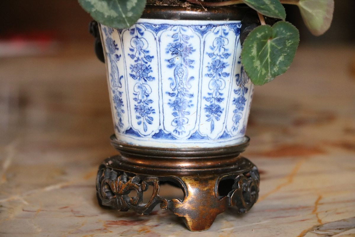 Paire De Petits Vases En Faïence De Delft Montée Sur Bronze-photo-2