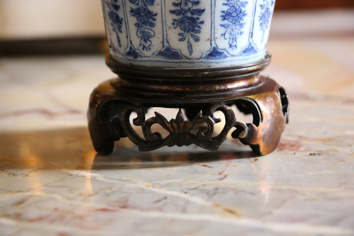 Paire De Petits Vases En Faïence De Delft Montée Sur Bronze-photo-3