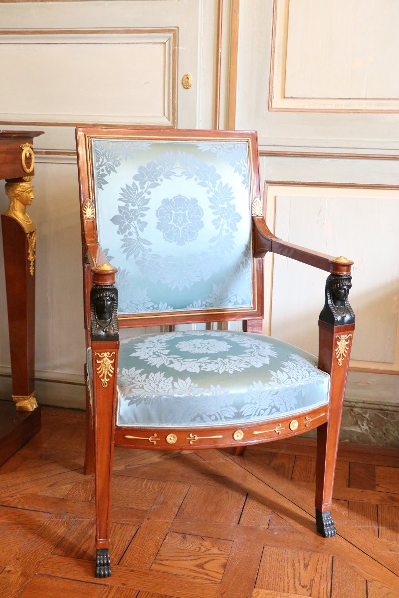 Suite de deux bergères, deux fauteuils et un canapé estampillée Demay-photo-5