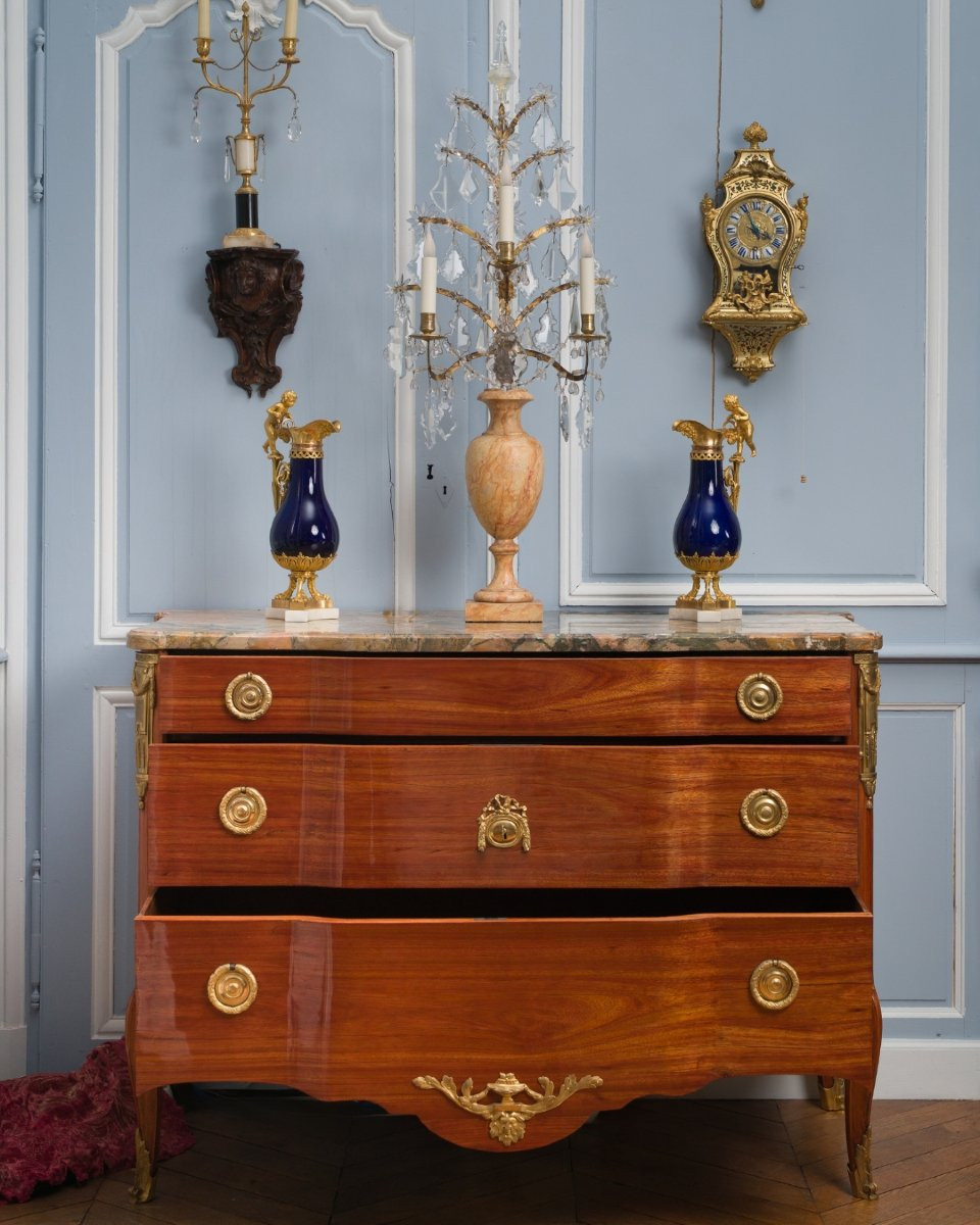 Pair Of Transition Period Chests Of Drawers-photo-2