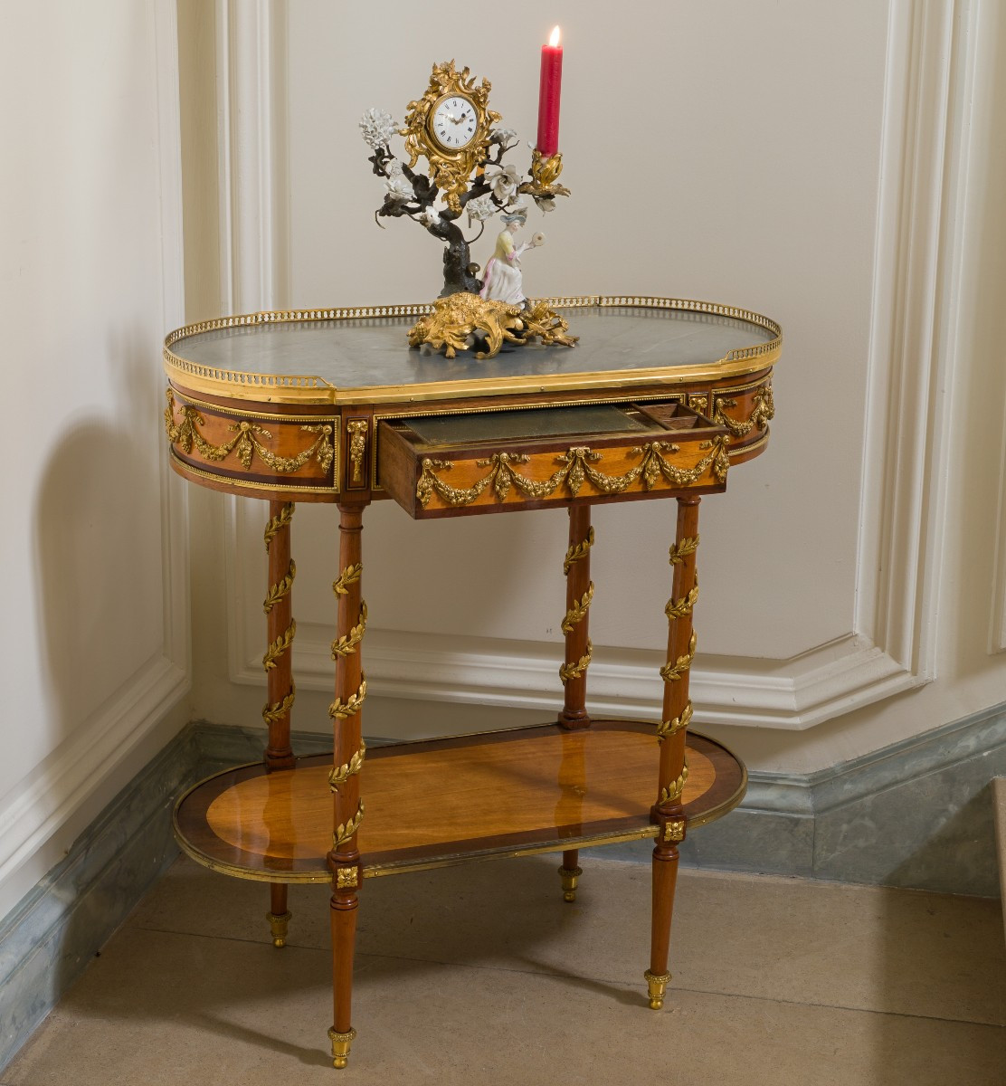 Table à écrire d'époque Louis XVI