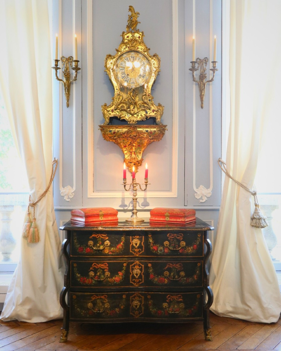 Commode laquée d'époque Louis XIV