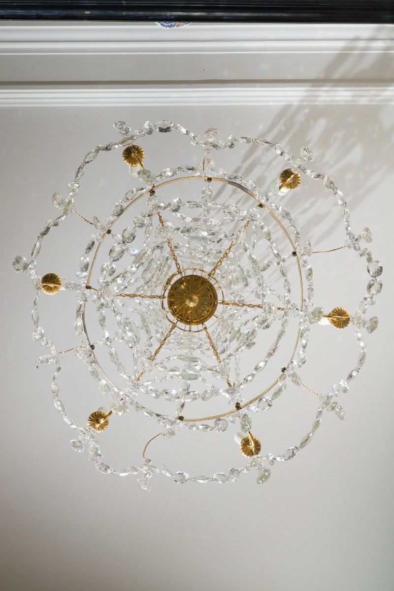 Louis XVI Crystal And Gilt Bronze Chandelier With Six Light Arms-photo-4