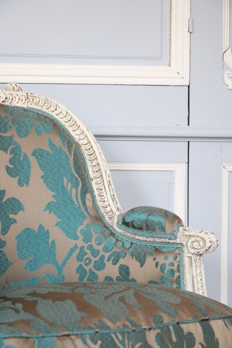 Pair Of Louis XVI Period Bergère Armchairs With Gendarme-hat Style Backs-photo-5