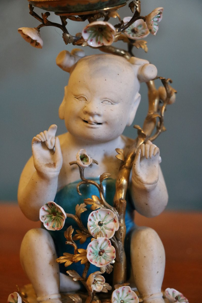 Pair Of Regency Style Candlesticks In Chinese Porcelain Mounted In Gilt Bronze-photo-3