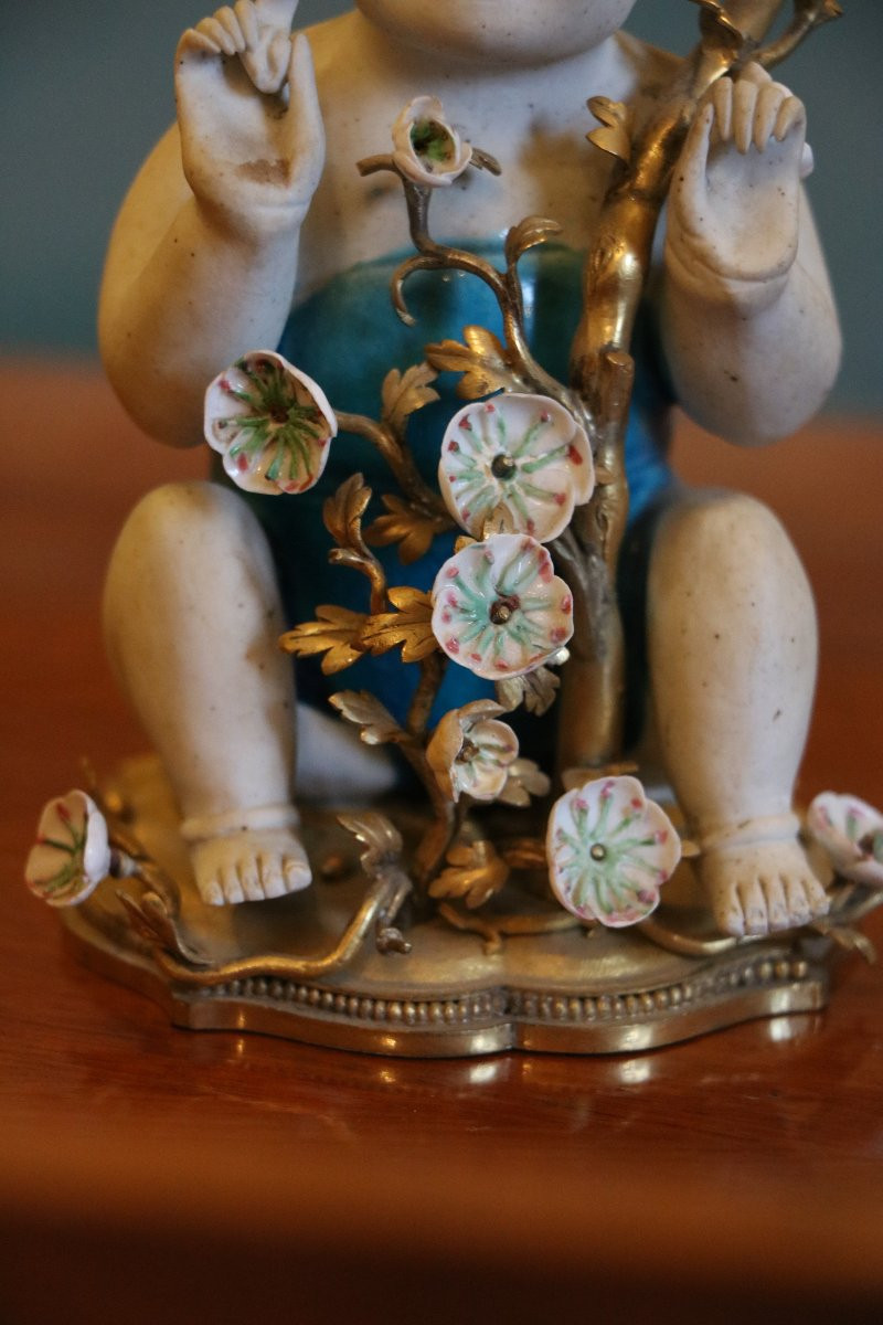 Pair Of Regency Style Candlesticks In Chinese Porcelain Mounted In Gilt Bronze-photo-6