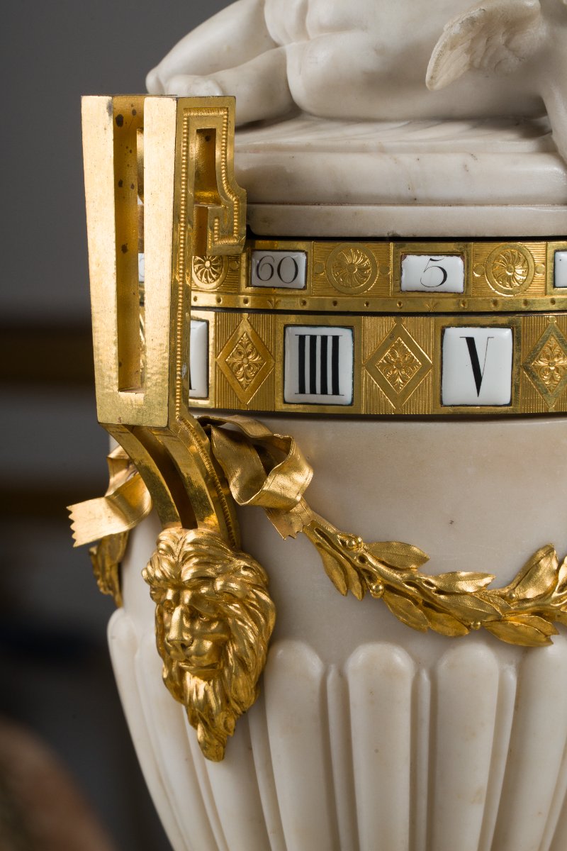 Clock With Rotating Circles In White Marble, Blue Turquin Marble And Chiseled And Gilded Bronze-photo-1