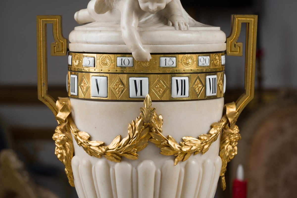 Clock With Rotating Circles In White Marble, Blue Turquin Marble And Chiseled And Gilded Bronze-photo-2