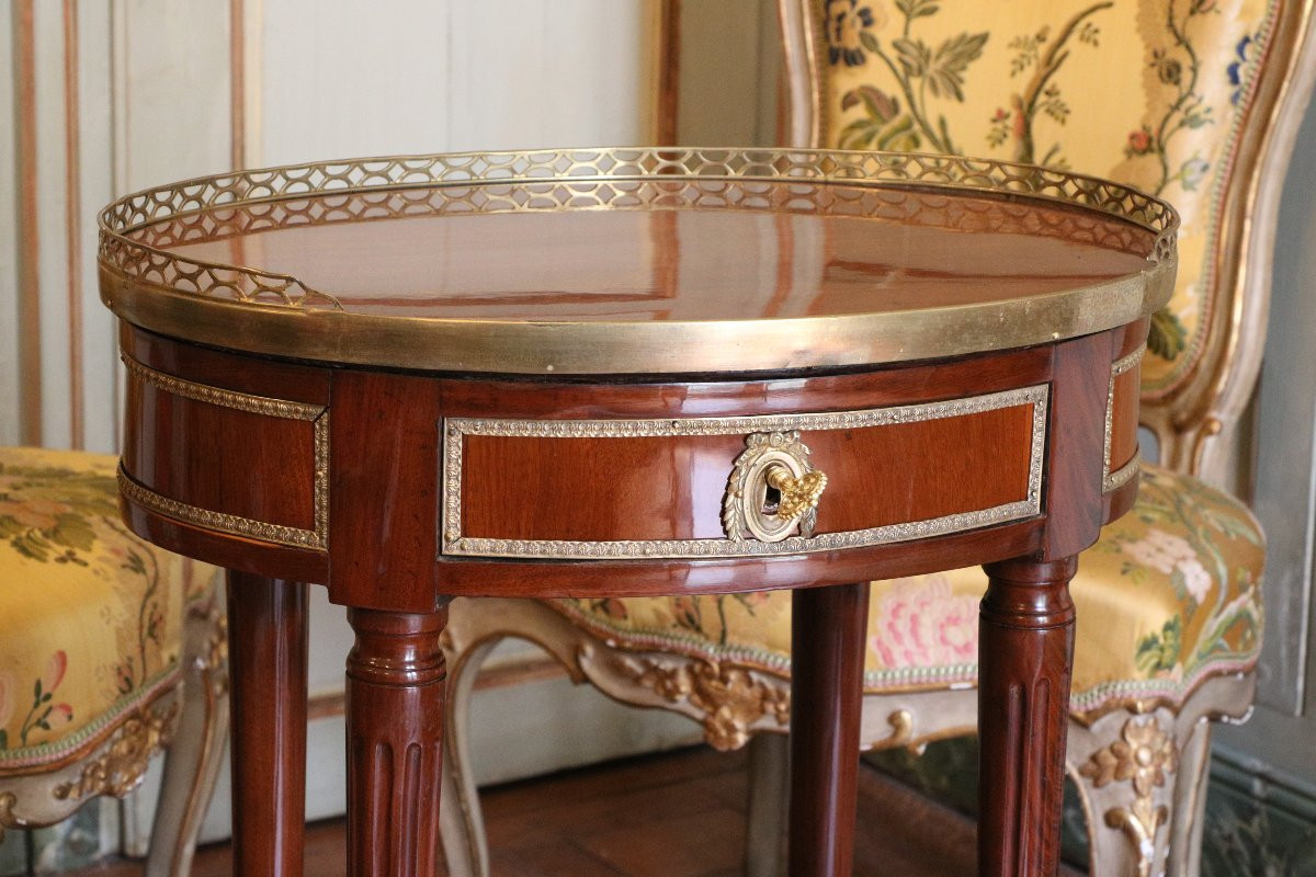 Louis XVI Mahogany Coffee Table-photo-6