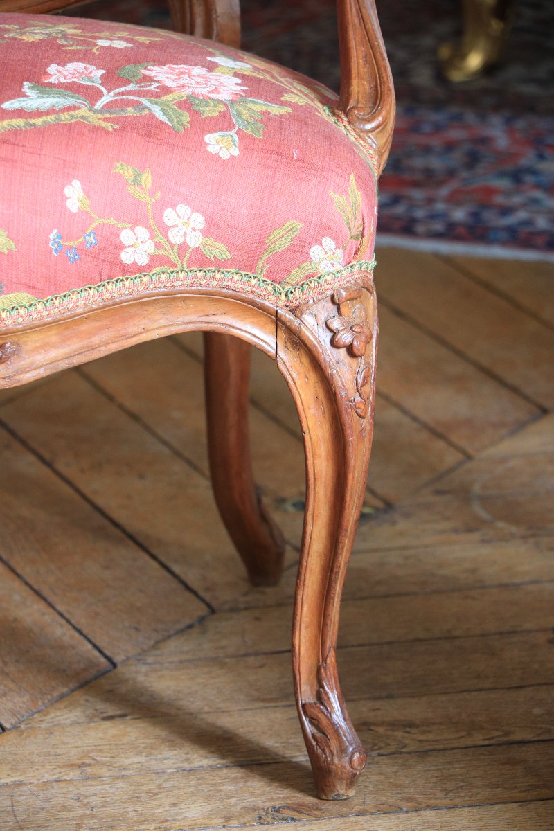 Fauteuil à coiffer d'époque Louis XV, estampillé Pierre Bara.-photo-1
