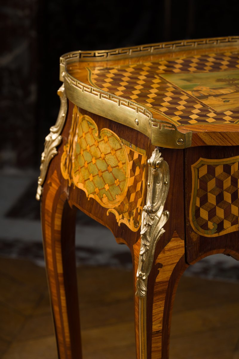 Table à écrire dite « à la Pompadour » estampillée Léonard Boudin-photo-2