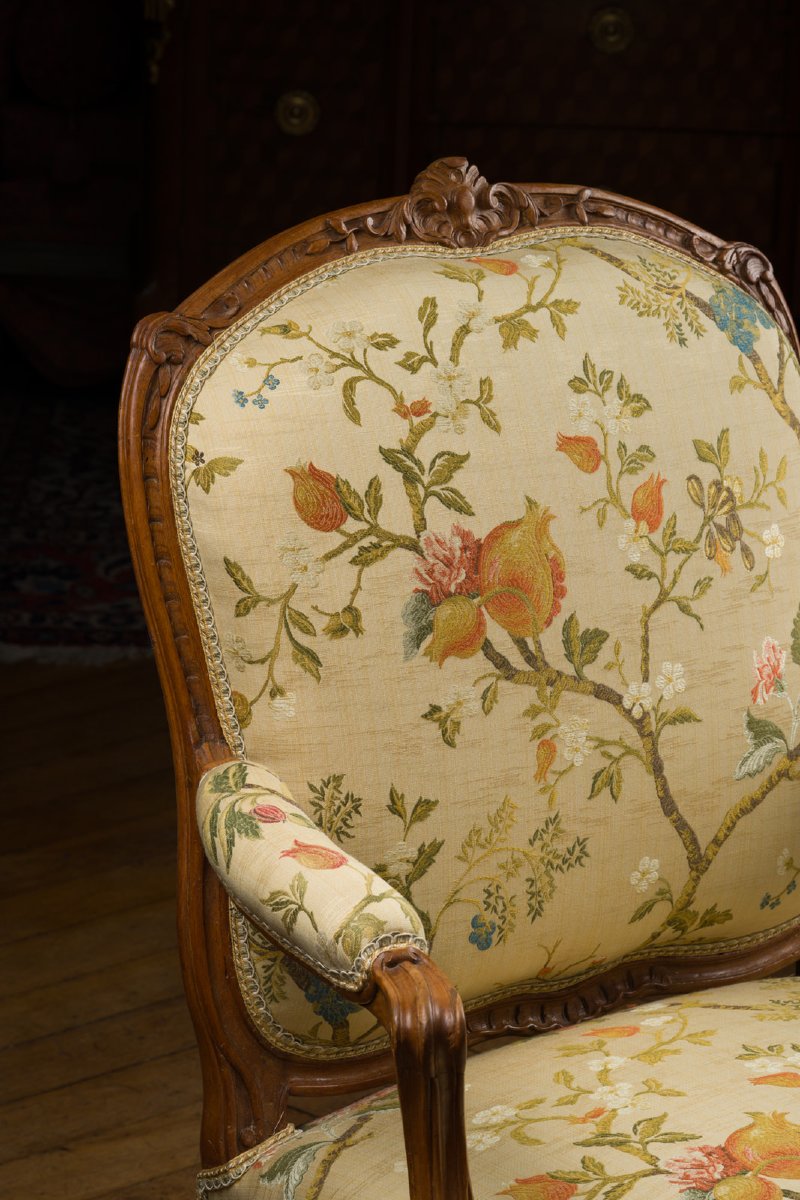 Set Of Four Queen-style Armchairs, Stamped "tilliard"-photo-2