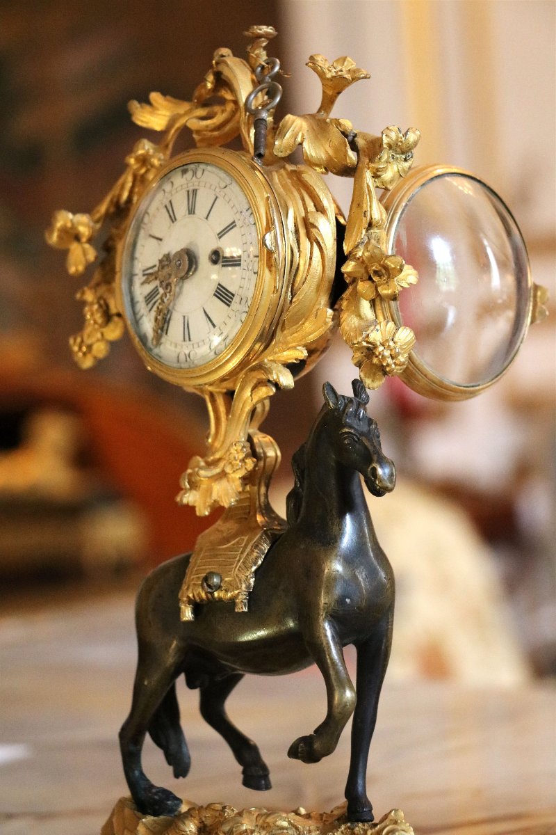 "horse" Table Clock, Louis XV Period, Chiseled And Gilded Bronze, With Patina-photo-3