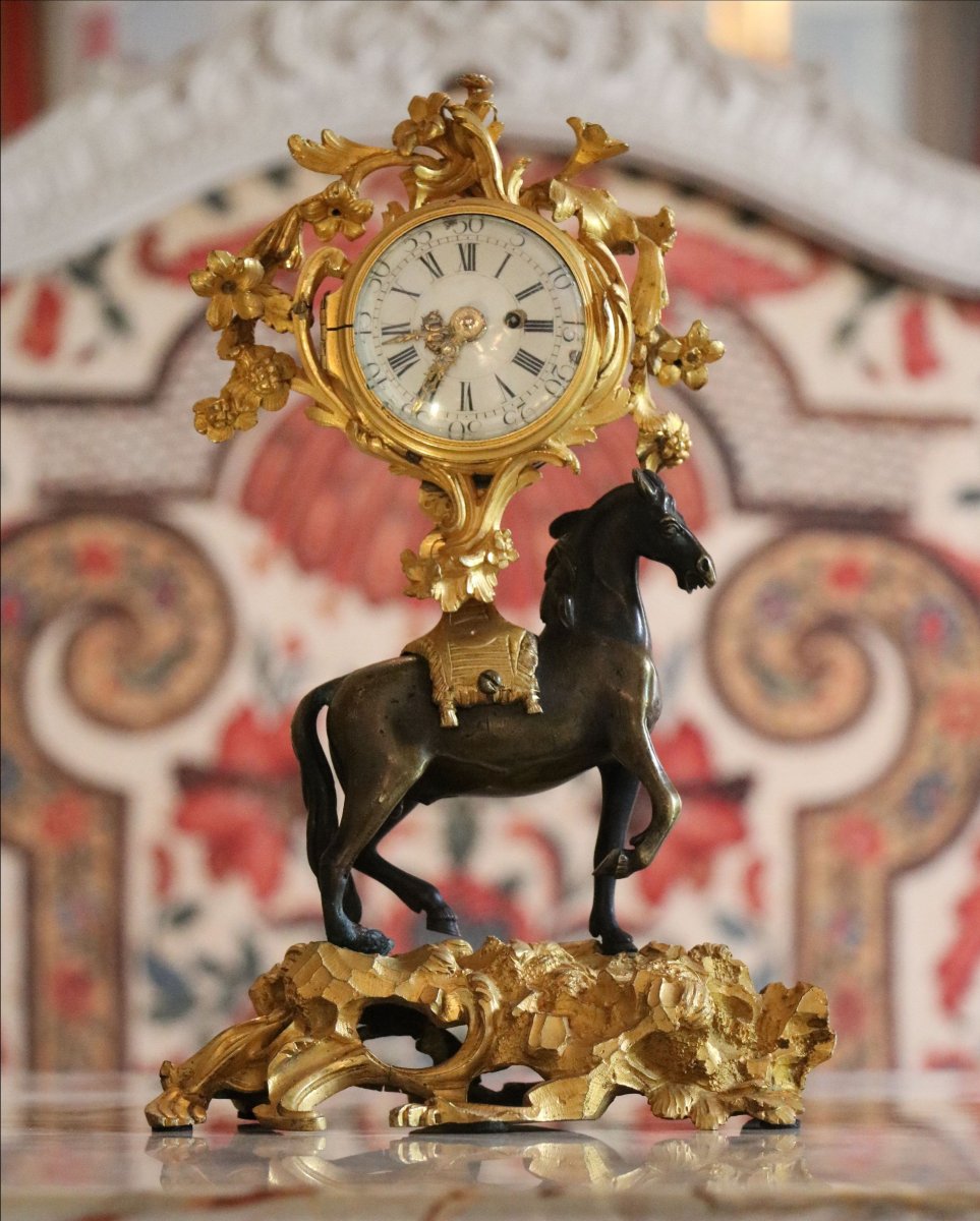"horse" Table Clock, Louis XV Period, Chiseled And Gilded Bronze, With Patina