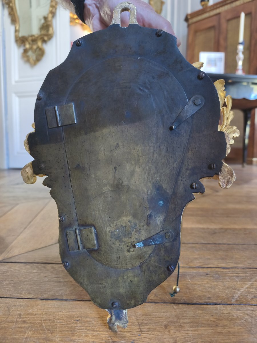 Cartel d’époque Louis XV en bronze doré, signé Saint Germain.-photo-4