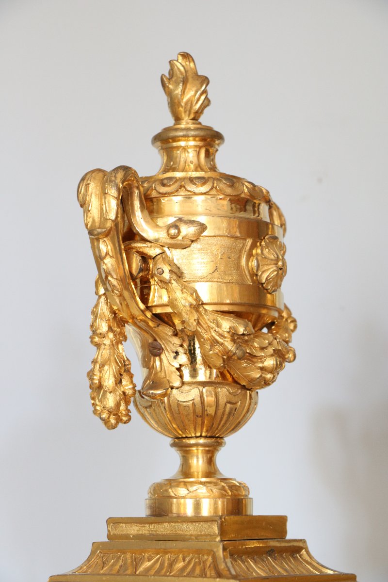 	Paire de chenets en bronze ciselé et doré	-photo-1