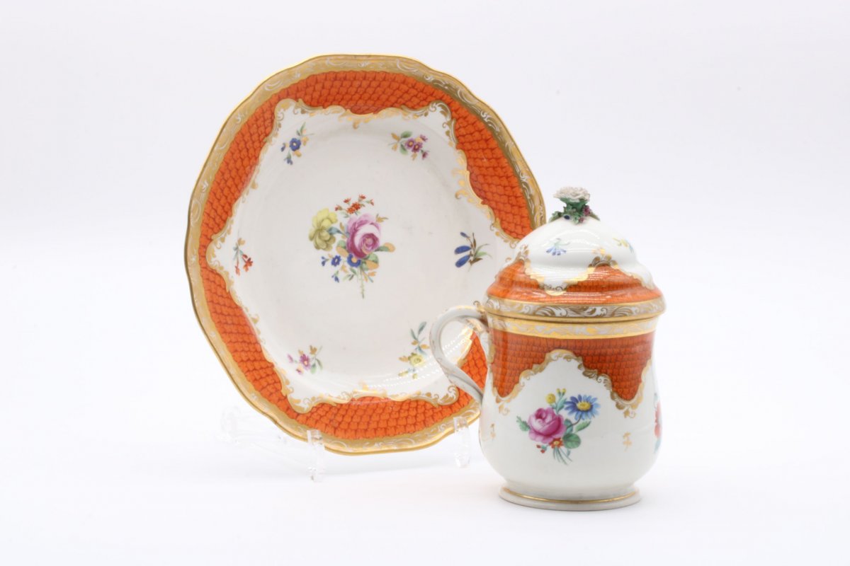 Pot Couvert Et Son Présentoir En Porcelaine De Vienne Appelé « cherbetlik »-photo-2