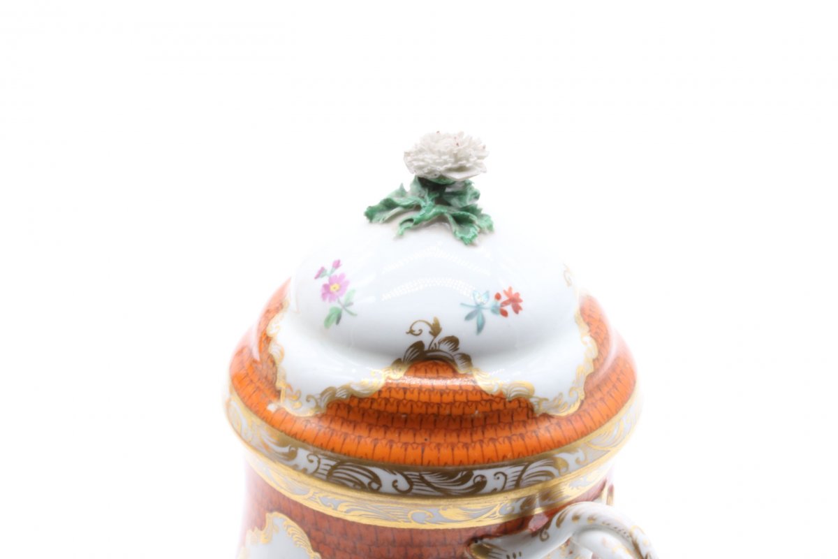 Pot Couvert Et Son Présentoir En Porcelaine De Vienne Appelé « cherbetlik »-photo-3