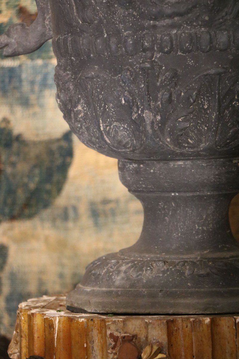 Pair Of Medici Vases In Lead-photo-1