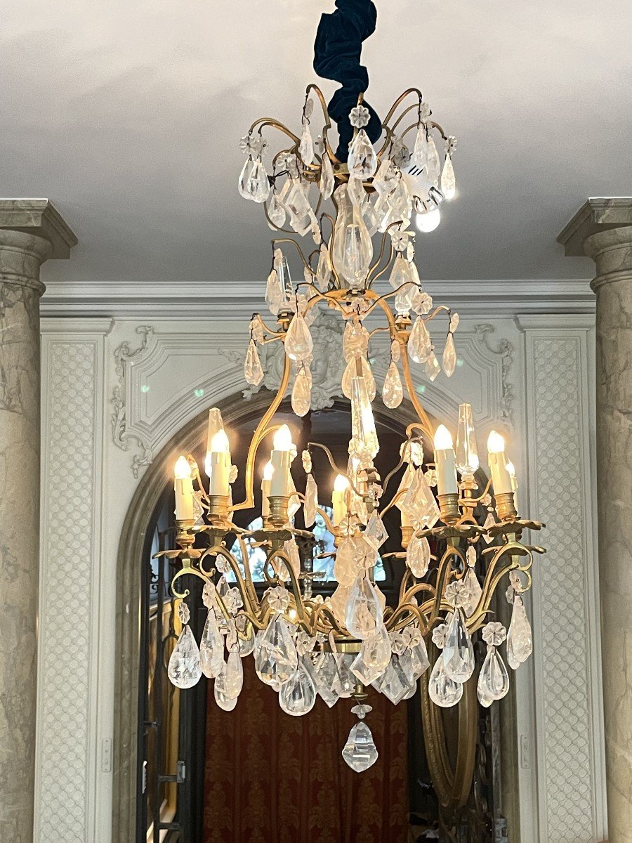 Cage Chandelier With Nine Arms Of Lights