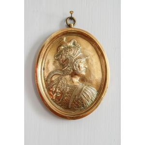 Médaillon En Bronze Représentant Un Homme Barbu Casqué