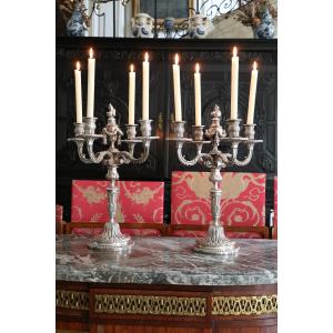 Paire De Chandeliers En Métal Plaqué à Quatre Bras De Lumières