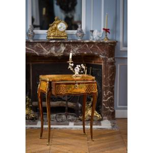 Table à écrire dite « à la Pompadour » estampillée Léonard Boudin