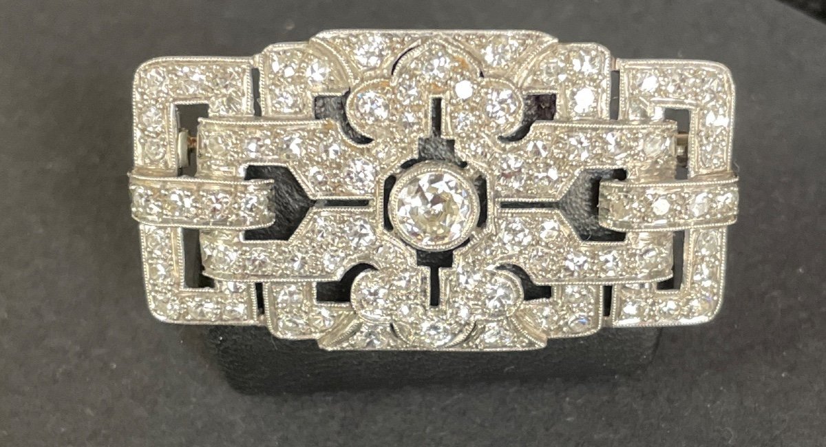 Broche Plaque En Platine Et Diamants.