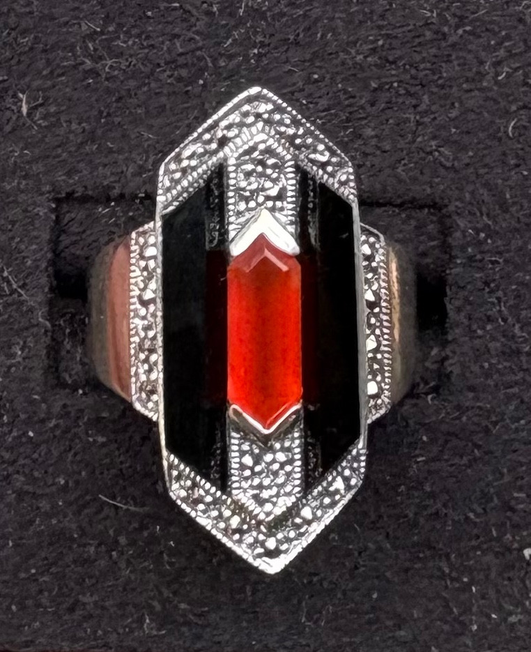 Art Deco Silver Ring With Carnelian And Nyx