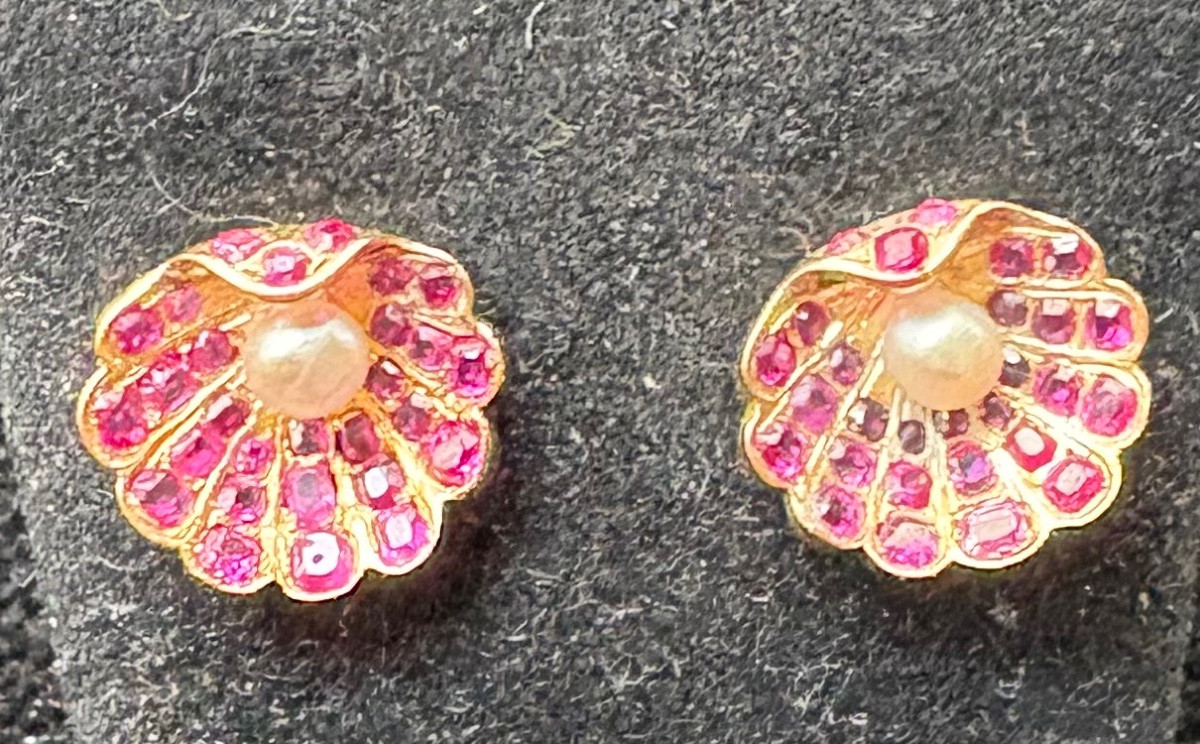 Rubis And Gold Earrings-photo-2